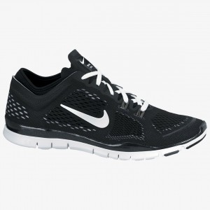 Nike-WomensFreeTR4BlackWhite-24217754